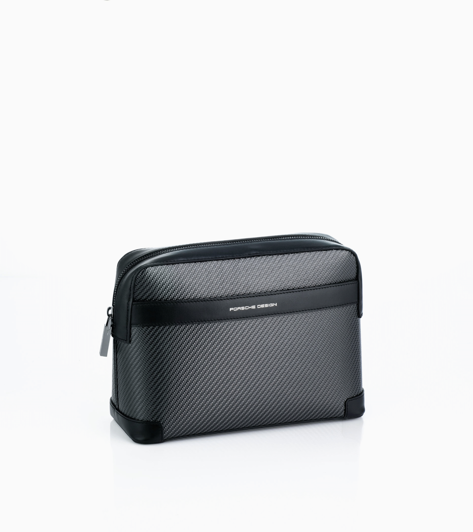 Roadster Leather Washbag M - Luxury Travel Accessories | Porsche 
