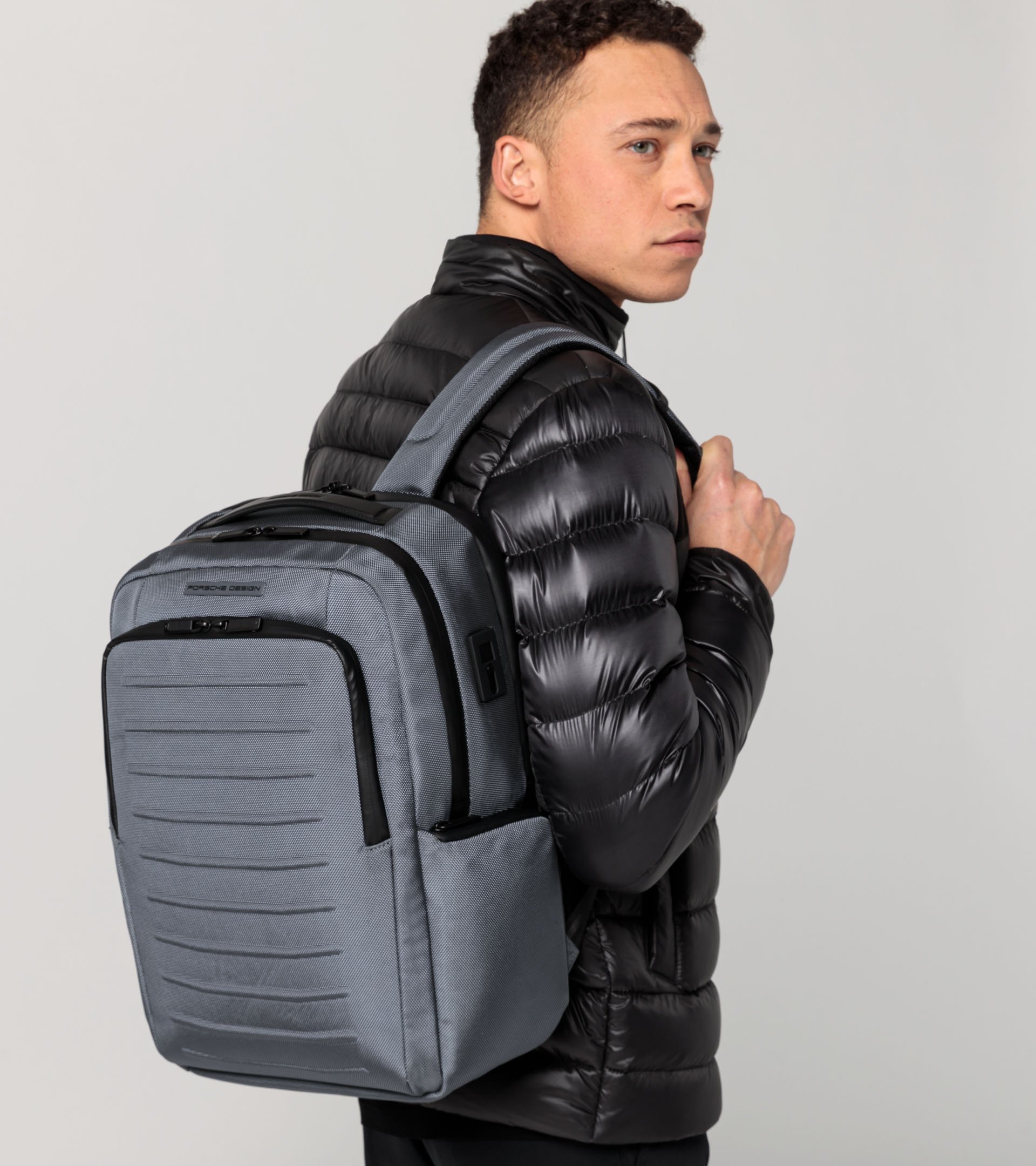 Roadster Pro Backpack L - Business Backpack for Men | Porsche Design ...